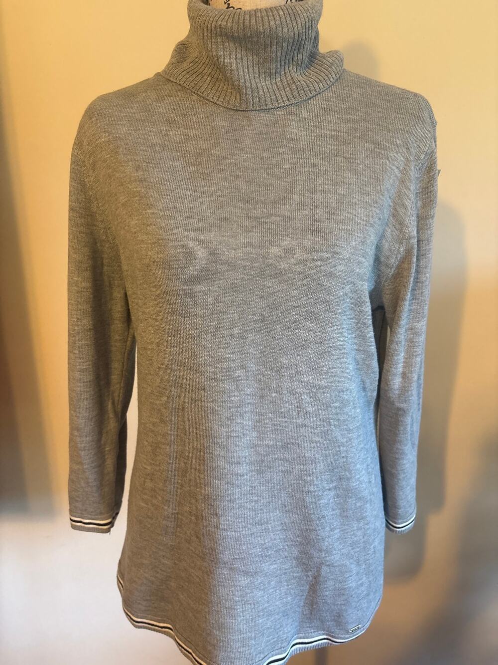 Gray Tommy Hilfiger Cowlneck Sweater Medium
